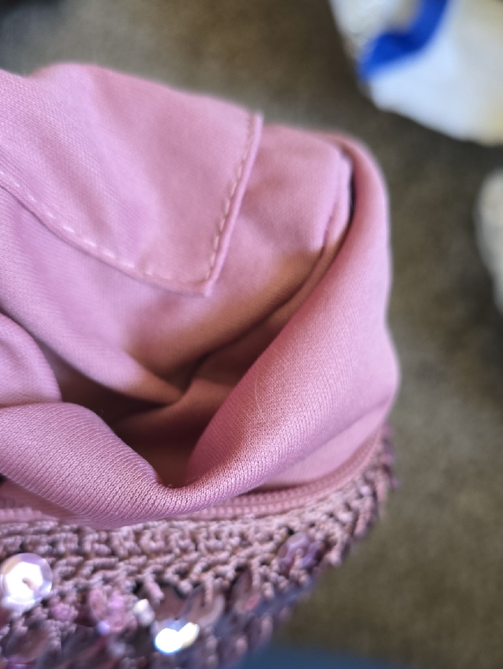 Sequined Mini Shoulder Bag in Light Pink - Picture 3 of 6